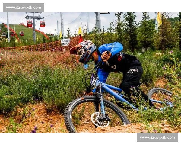 千骑逐湖!中国首迎顶级业余自行车赛压轴战 千骑逐湖!中国首迎顶级业余自行车赛压轴战