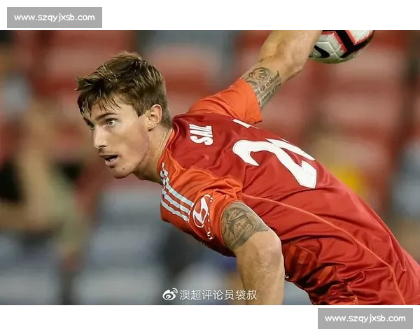 悉尼妹恢复单身引英超豪门球星集体追捧，坦言现阶段专注事业